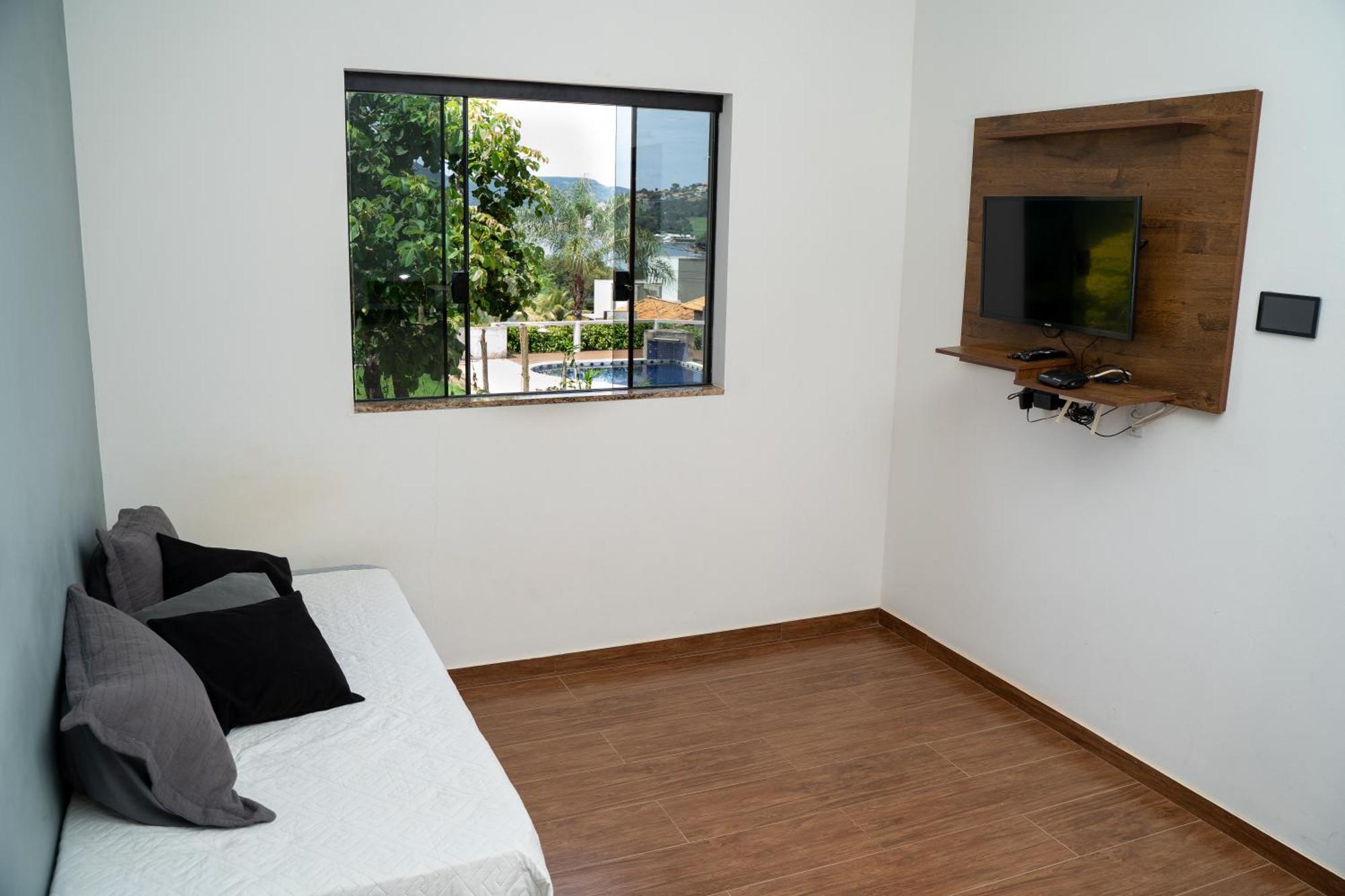 Casa Com Piscina Vista Para Lago, 03 Quartos Confortaveis Capitólio Exteriér fotografie